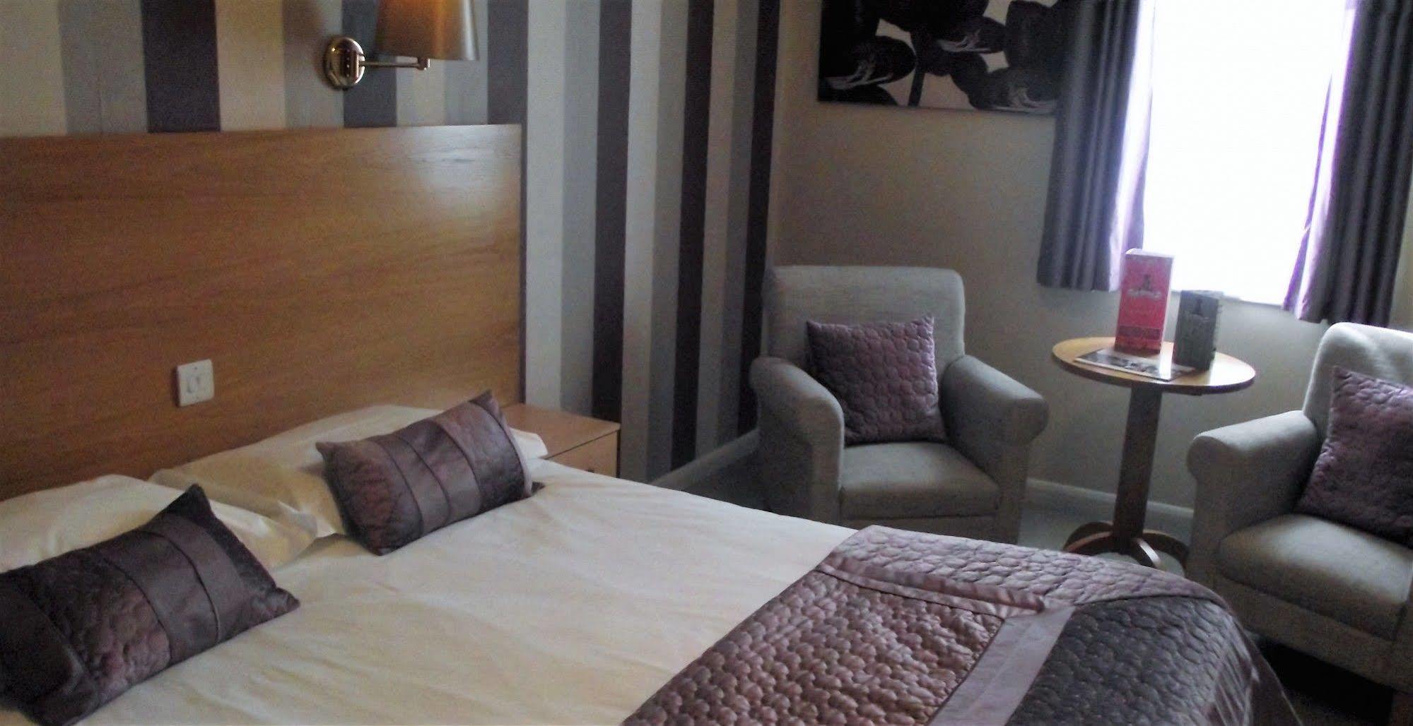 Sturdys Castle Motel Kidlington Kültér fotó